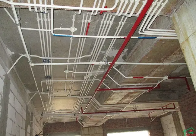 Cách Đi Dây Điện Trong Nhà: An Toàn, Thẩm Mỹ & Kỹ Thuật 2025 2 Cách đi đường dây điện âm tường, âm sàn