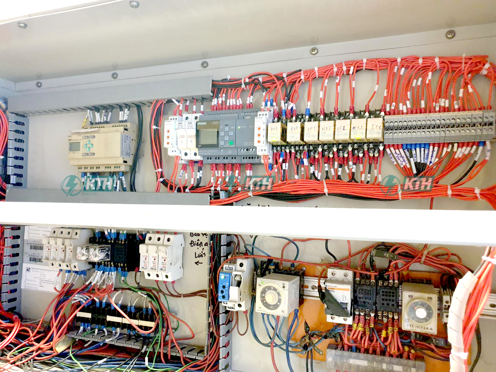 Thi Công & Sửa Chữa Hệ Thống ATS Hạ Thế Trọn Gói (Chuẩn IEC) 3 NÂNG CẤP & CẢI TẠO: HIỆN ĐẠI HÓA HỆ THỐNG CŨ