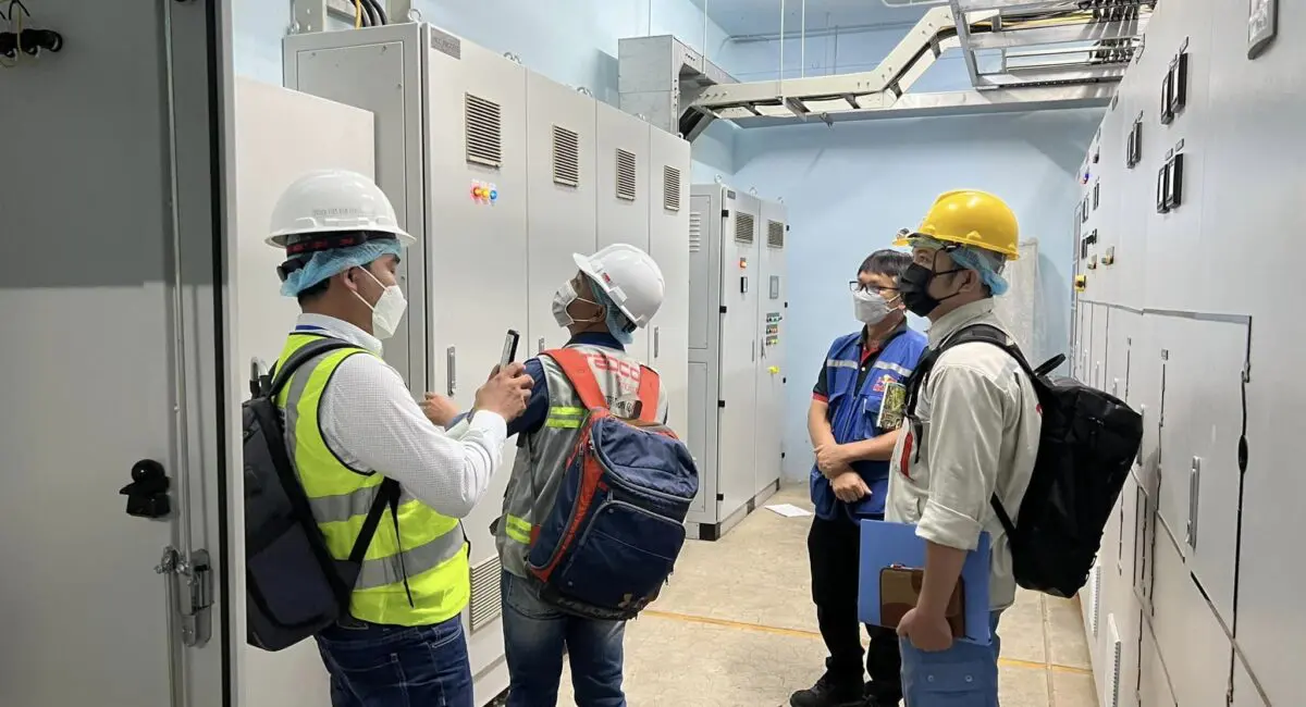 Thi Công Điện Tòa Nhà (M&E): Chi Tiết Hệ Thống Điện Nhẹ & Quy Trình 1 Nhà Thầu Thi Công M&E