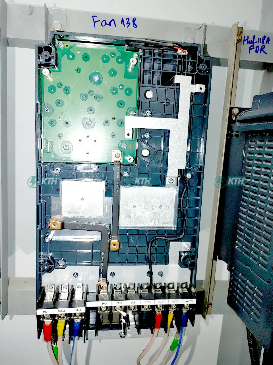 Sửa Chữa Biến Tần TPHCM: Quy Trình "Đo Nguội" & Báo Giá 2025 6 Sửa Chữa Biến Tần TPHCM