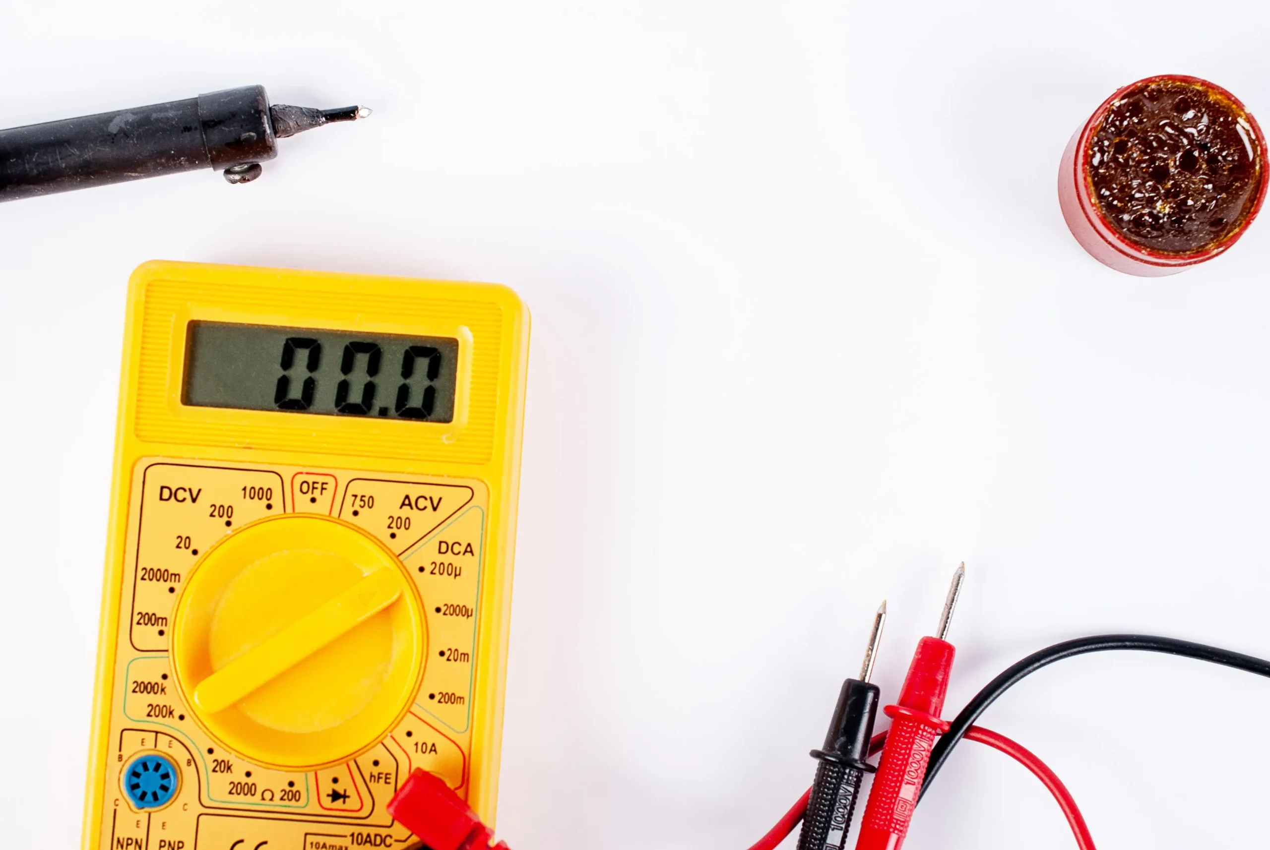 Trị Số Hiệu Dụng (U, I) - Con Số Của Sự Thật