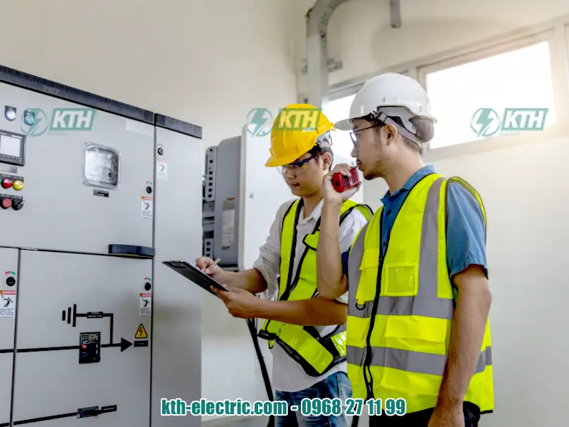 Dấu Hiệu Cảnh Báo Hệ Thống Điện Nhà Máy