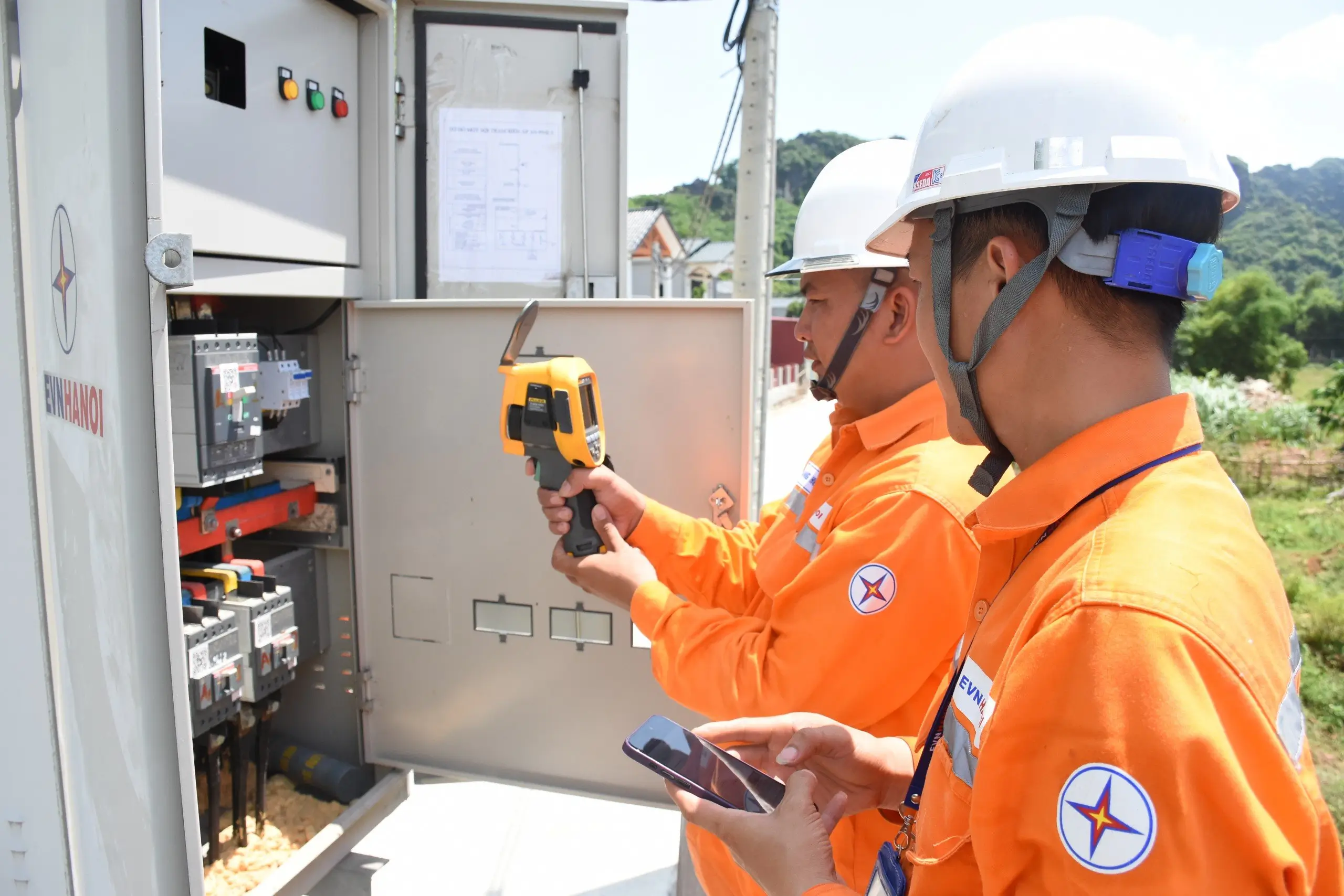 Giám sát an toàn điện